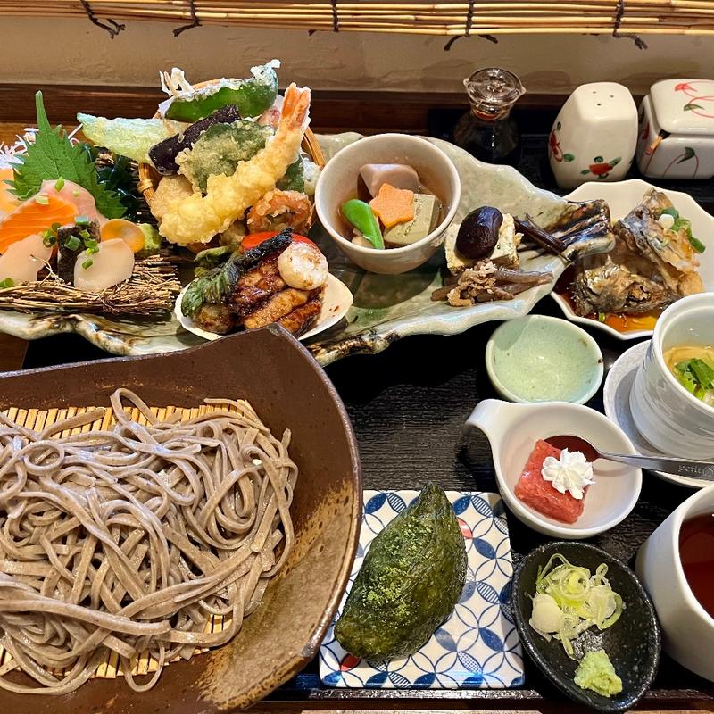 気まぐれ懐石御膳(山の音 （ヤマノネ）)