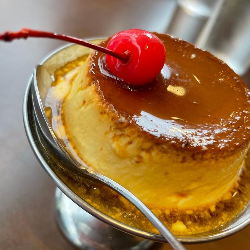 てづくり濃厚 クラシックプリン(烏森百薬)