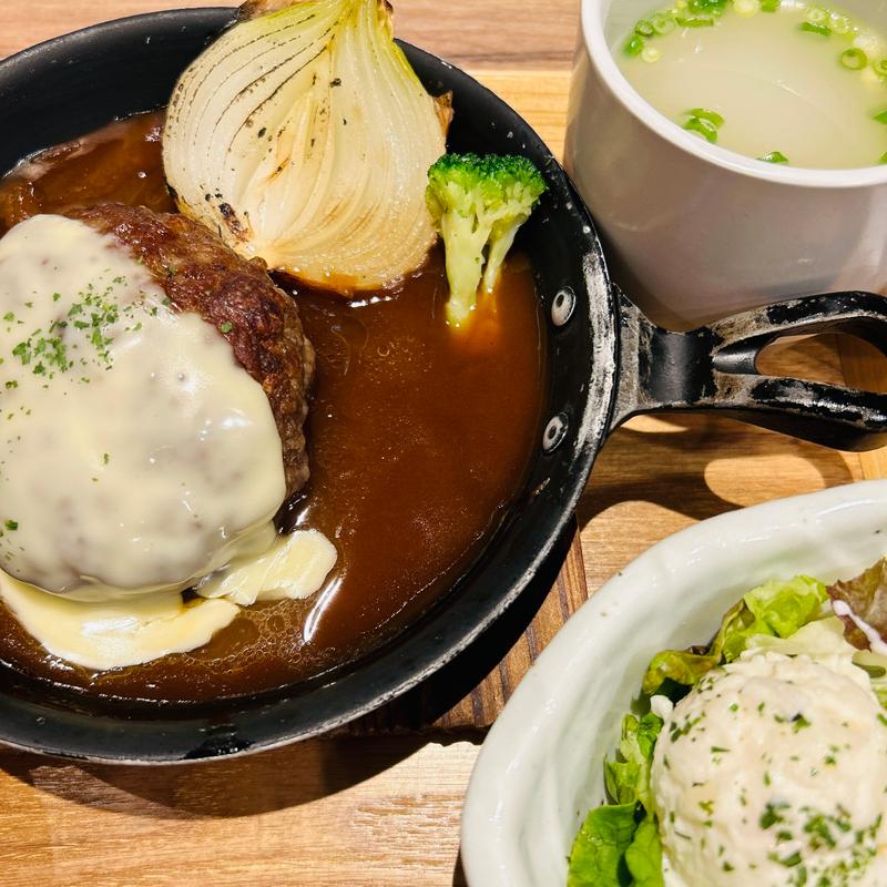 手ごね煮込みハンバーグセット(串焼き 満天 ルクア大阪店)