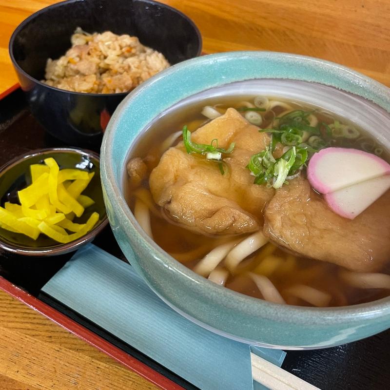 きつねうどん かやくめし付(栄吉 鳳店)
