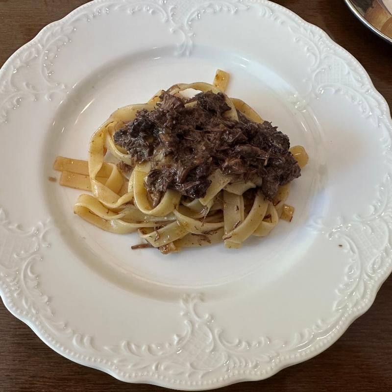 和牛ネックの赤ワイン煮込み タリアテッレ(トラットリア ダ ゴイーノ （TRATTORIA Da GOINO）)