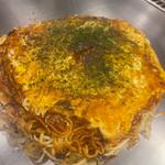 肉玉そば＋イカ天(広島風お好み焼き まるちゃん)