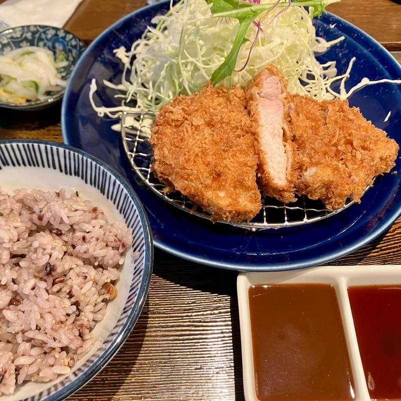 熟成豚のロースかつ定食(とんかつマ・メゾン日進竹の山店)