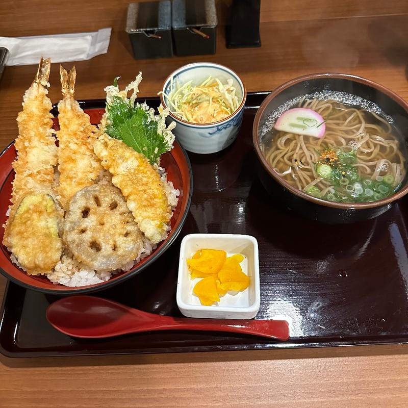 天丼セット(昼前定食)(花水木 六甲道店)