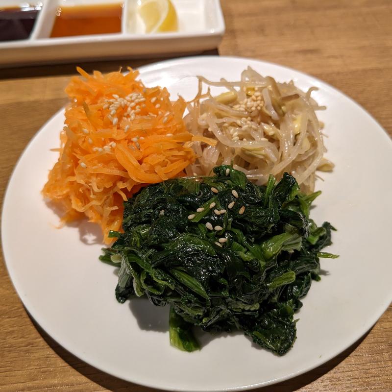 ナムル盛り合わせ(焼肉 真骨頂)