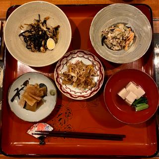 御番菜 5種(日本酒 肴 月 （にほんしゅ さかな つき）)