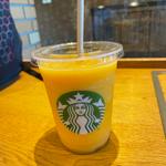 マンゴーパッションティーフラペチーノ