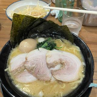 (横浜家系ラーメン 浅草家)