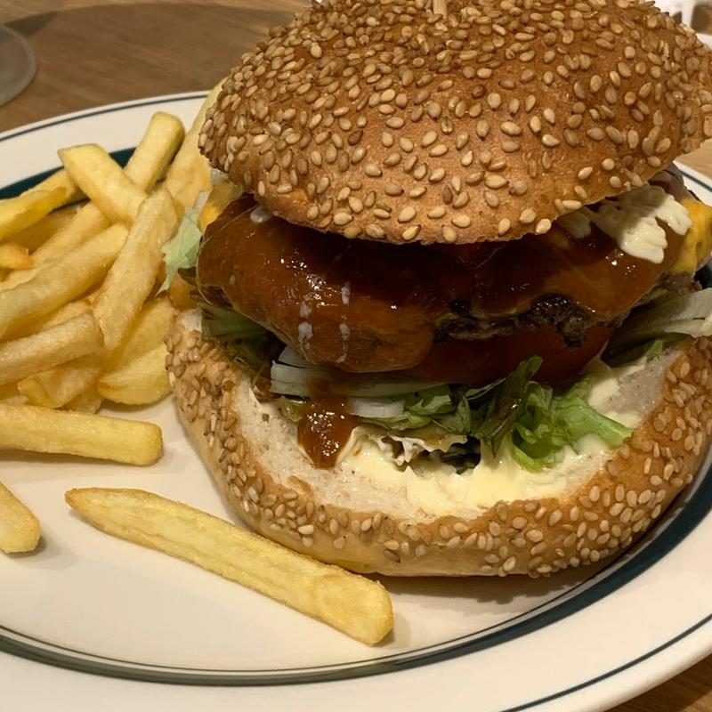 コンビーフチーズバーガー(船橋ビール醸造所Funabashi)
