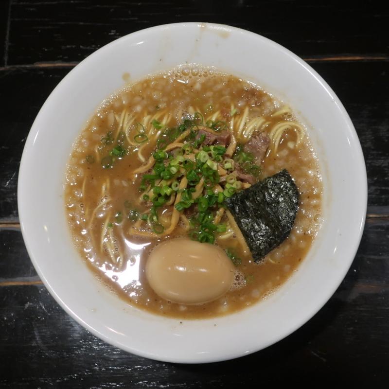 味たまご本節らあめん(俺の空 新宿店)