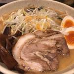 濃厚味玉らーめん