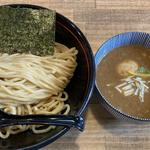 味玉入り魚介豚骨つけ麺 (麺屋しりとり 天理店)