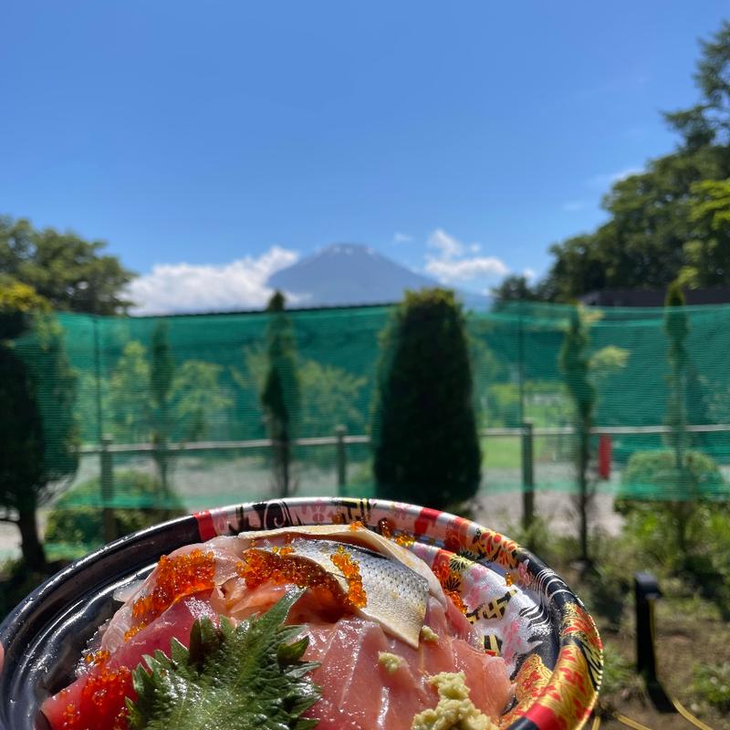 海鮮丼(東久留米卸売市場協同組合)