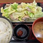 鶏キャベツ定食・並