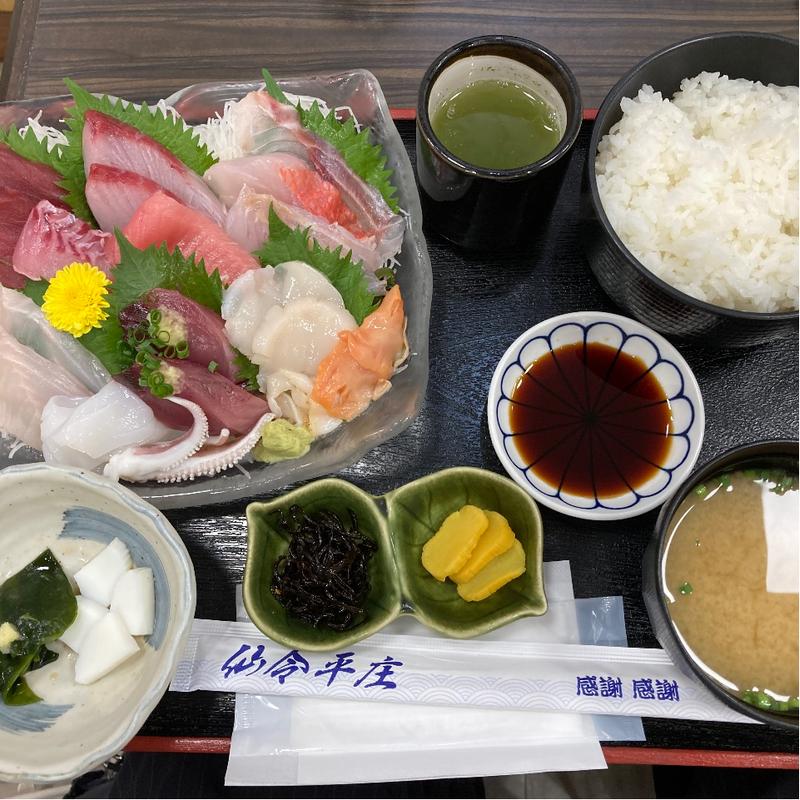 12種の刺身定食(仙令平庄（郡山ピボット）)