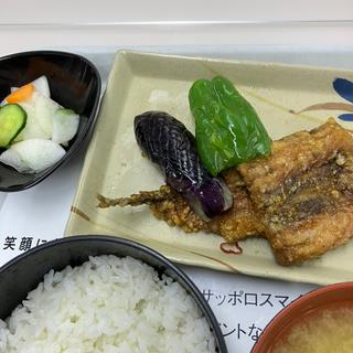 おさかな定食（さんま南蛮漬け）(札幌市役所地下食堂)