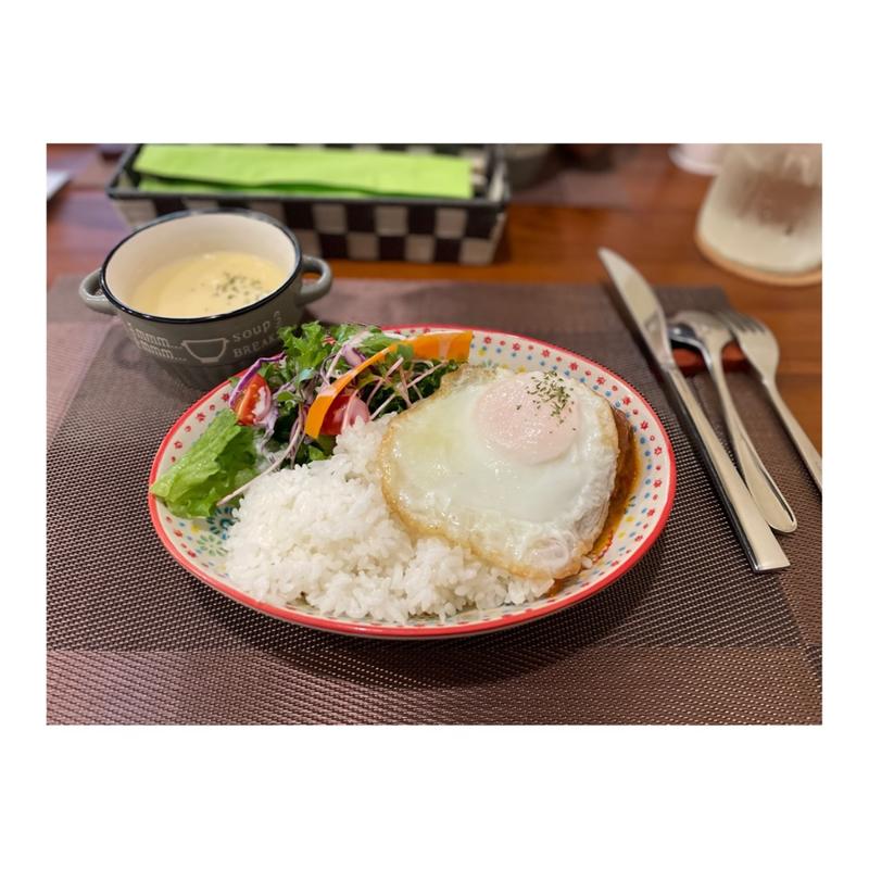 ロコモコ丼(Komame)