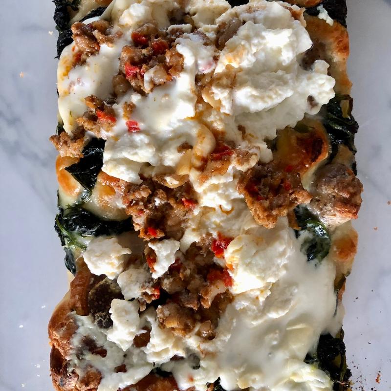 ほうれん草、ソーセージ、リコッタチーズのピザ(プリンチ 代官山T-SITE)