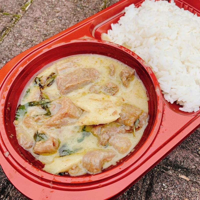 グリーンカレー(店舗名がわからない)