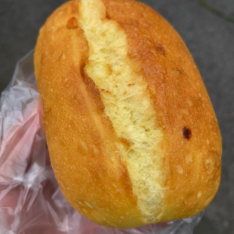 北海道はちみつバターパン(エムクッペ)