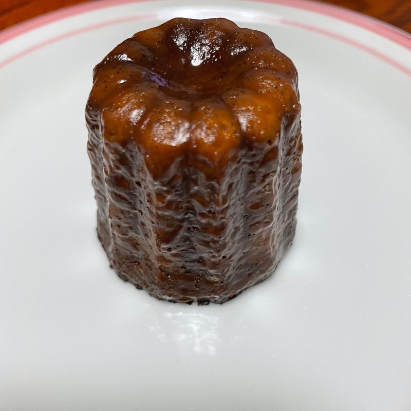 カヌレ(パティスリーＭOA)