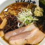 焼き醤油らーめんとろろ昆布トッピング