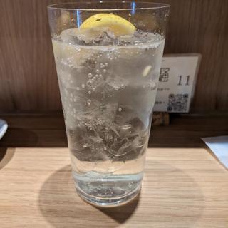 純レモンサワー(魚屋ナチュラルスタンド 潮騒 学芸大学店)