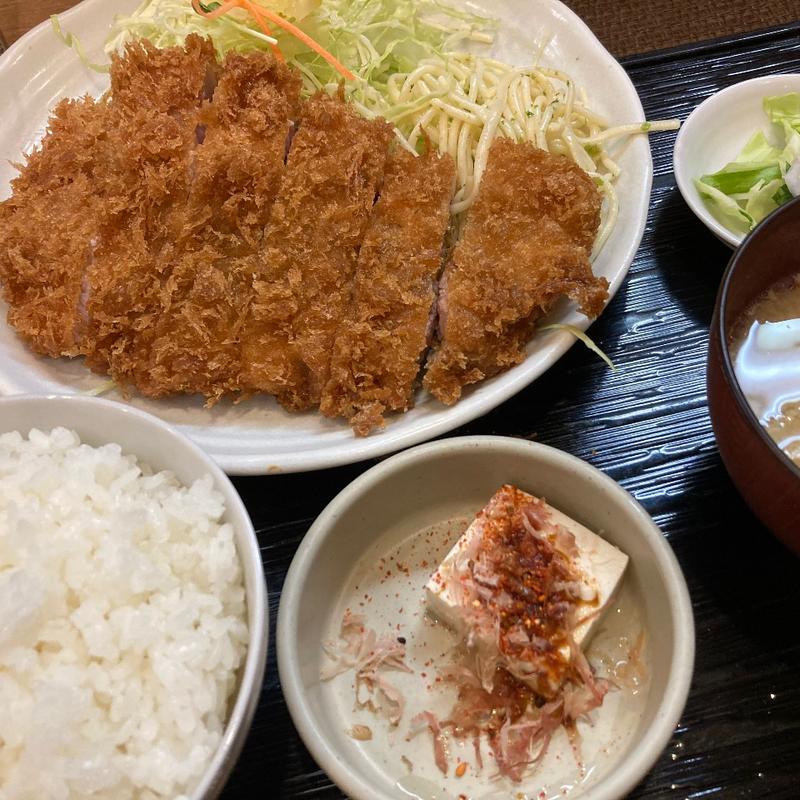 ロースカツ定食(かつ善)