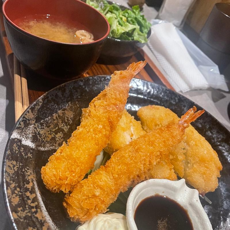 日替り定食(炭火焼鳥わだち)