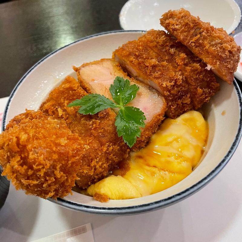 とじないかつ丼（並）(厚切りとじないカツ丼 六かつ)
