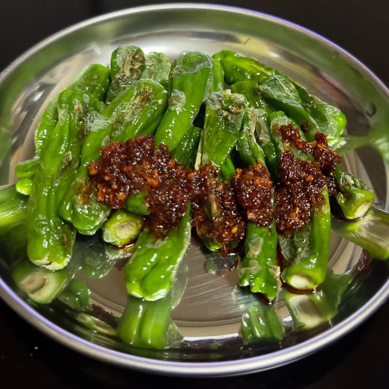 ししとう炒め(辛さ増し増し香ばしラー油がけ)(ベルクス 東墨田店)