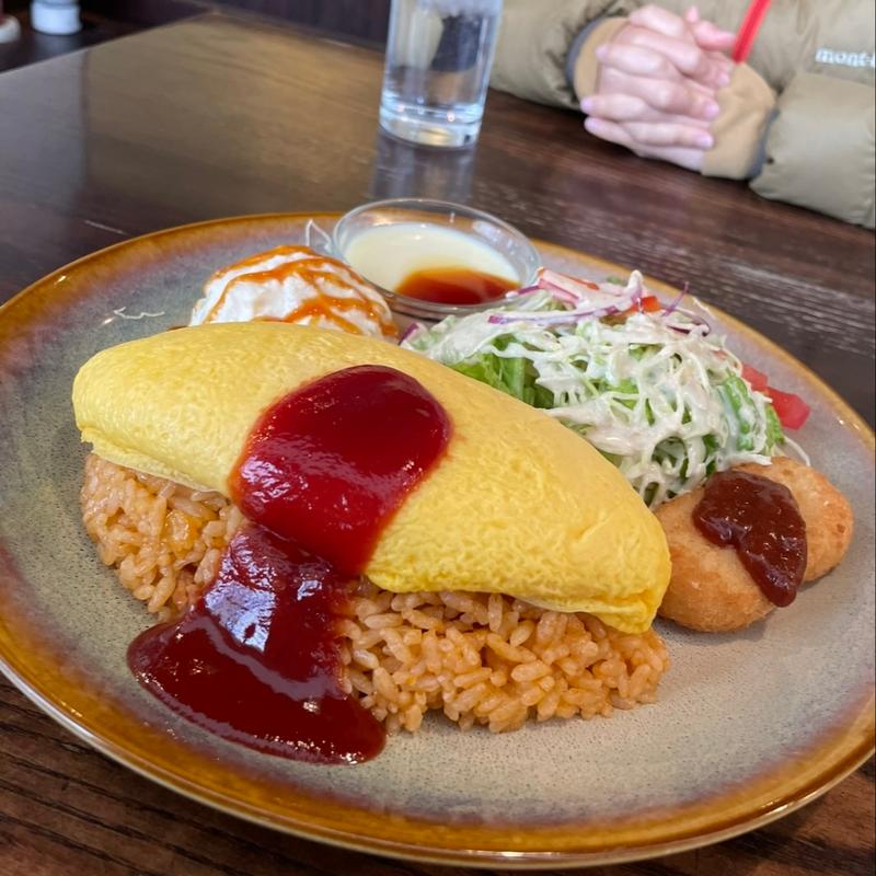 とろ〜り玉子のオムライス(ガルル珈琲)