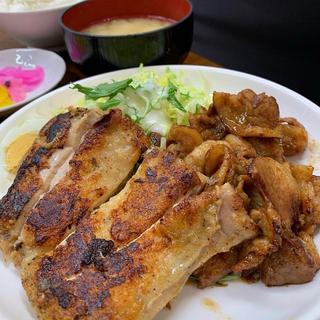 チキンステーキと焼肉ライス(寿楽)