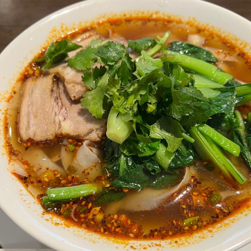 刀削麺(中華バル　津門菜館　三軒茶屋本店)