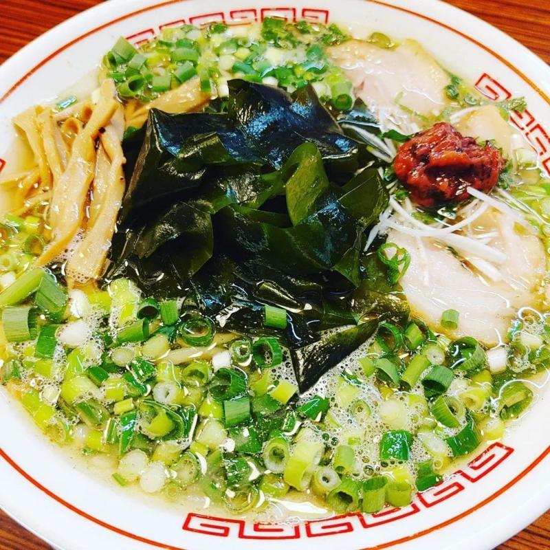 三陸ワカメとネギ塩中華そば(秋刀鮪だし 宣久)