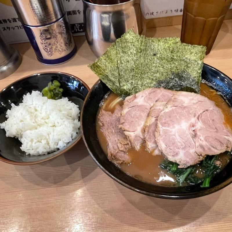 チャーシュー麺並盛(横浜家系ラーメン 武虎家 尾山台店)