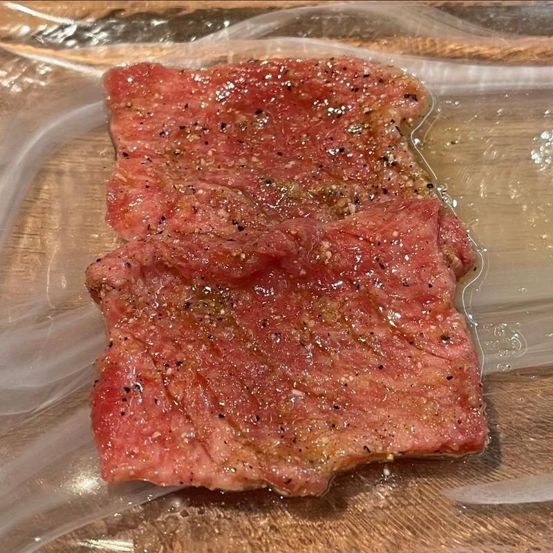 並タン(Yakiniku 名もなき名店へ 一切入魂一枚売り焼肉)