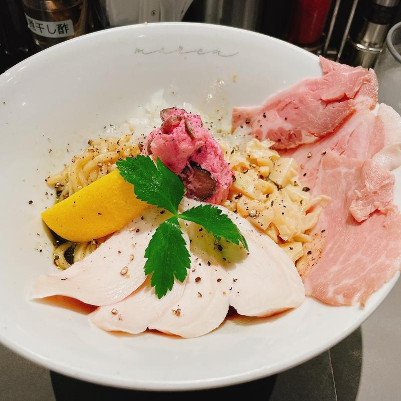 チャーシュー鶏塩まぜそば~大葉オイル~(まぜそば　maren 中崎町店)