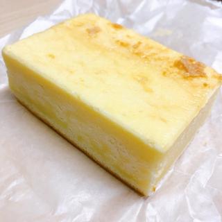 カマンベールチーズケーキ(パティスリー ラ ネージュ （patisserieLA NEIGE）)