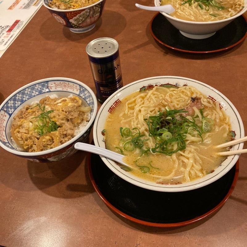 魚介とんこつあっさり(がんこらーめん )