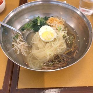 ビビン冷麺(明明家 （ミョンミョンヤ）)