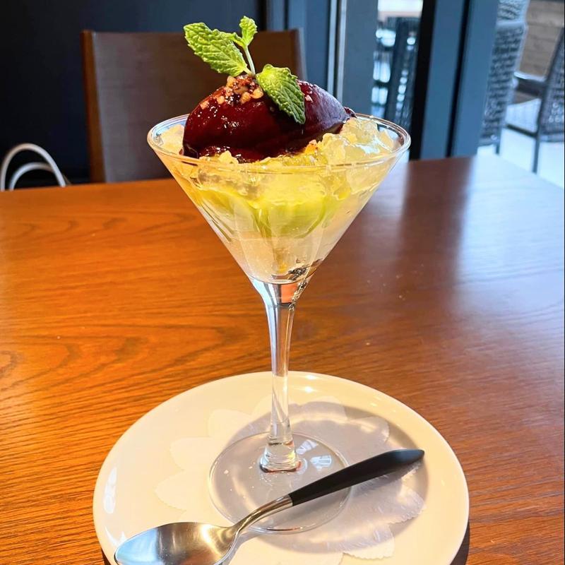 ババロワマスカットの白ワインゼリー寄せ(ガストロノミア ヘリテージ ヨコハマ)