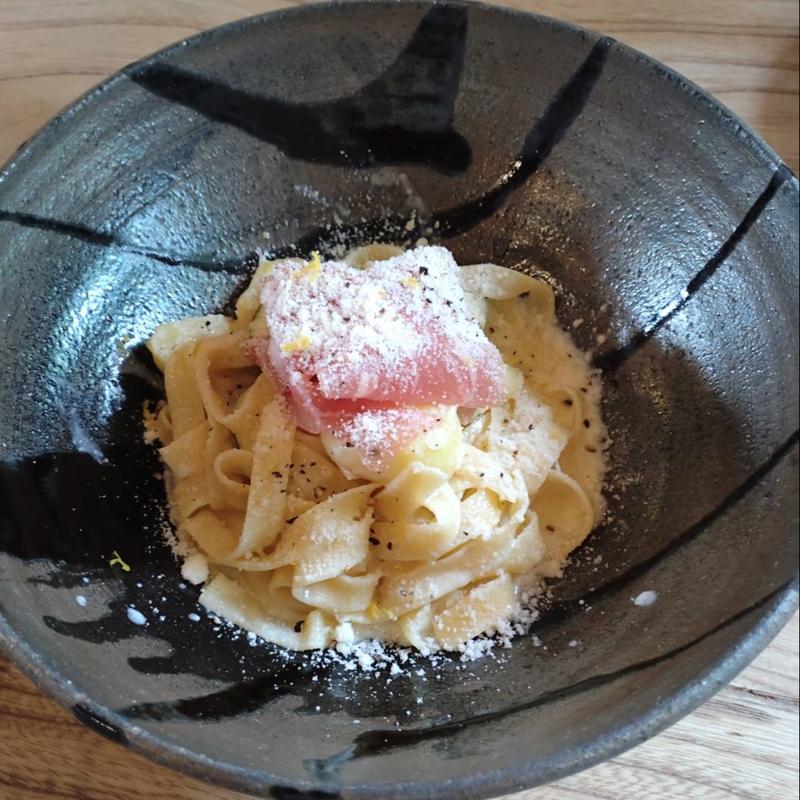 生ハムをのせたレモンクリームパスタ(カフェドミーミ（Café de mimi）)