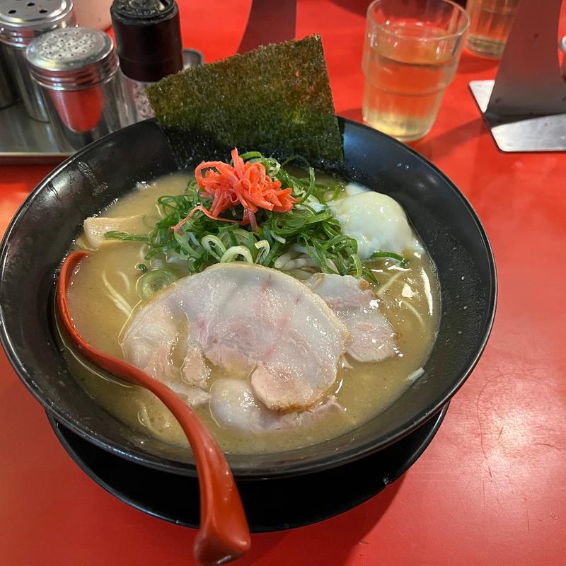 大中ロース大盛り、モヤシとネギは多め、温泉玉子あり(特製ラーメン 大中 本店 （だいちゅう）)