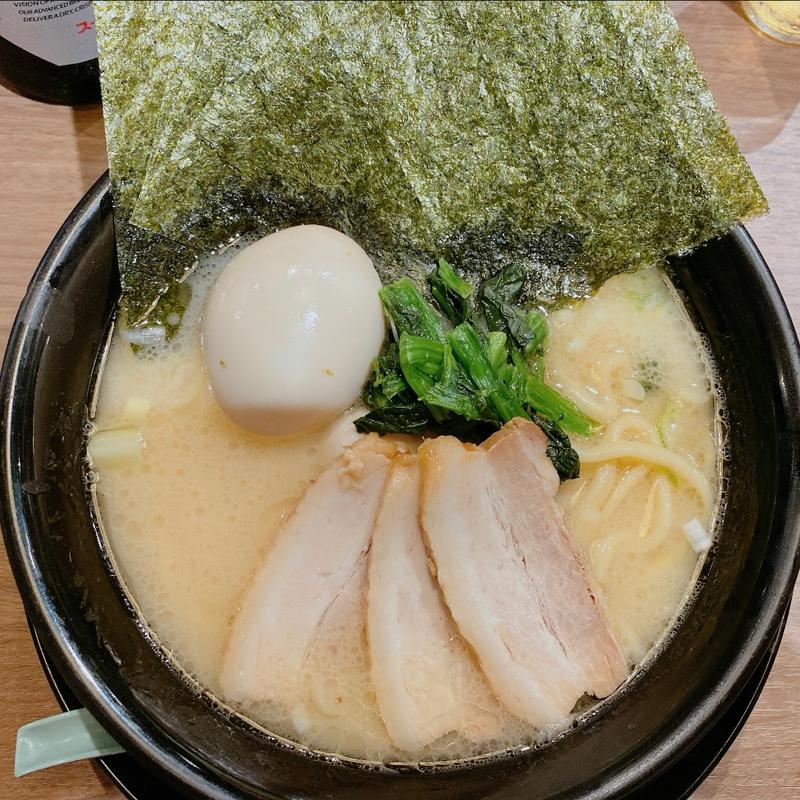 特製塩MAXラーメン(横浜家系ラーメン 金山家 本店)