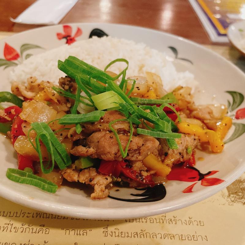 炒め物(日替わり)とライスセット(タイ料理 Sweet Basil（スウィートバジル）)