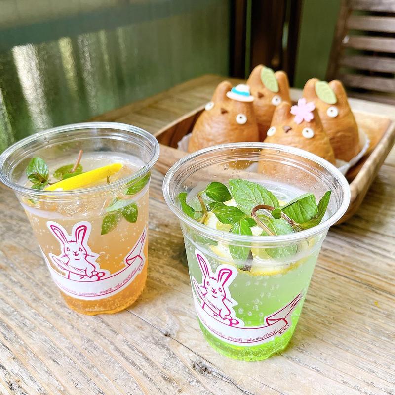 イタリアンソーダ ピーチ グリーンアップル( TOLO COFFE&BAKERY(トロ コーヒーアンドベーカリー))