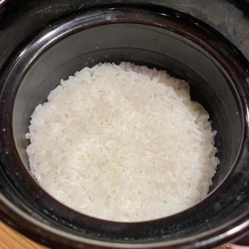 土釜炊きごはん(ごはんや松毬)