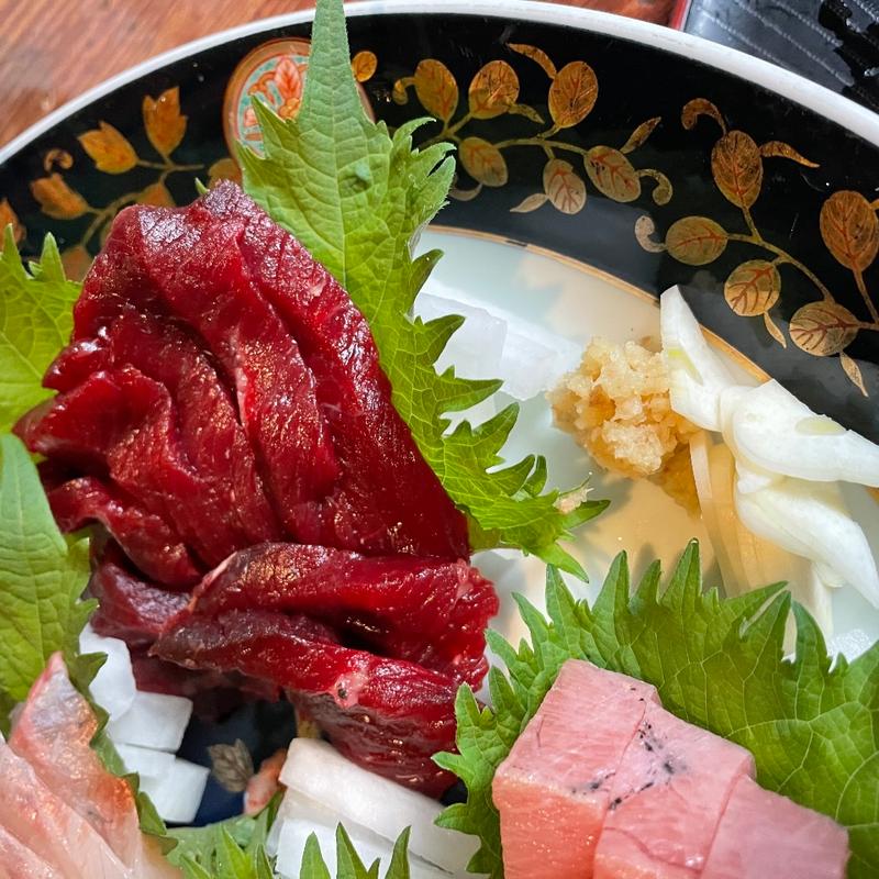 くじら刺し(味噌坐 玉響)