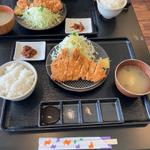 ロースかつ（150g）定食(火入れ研究所)